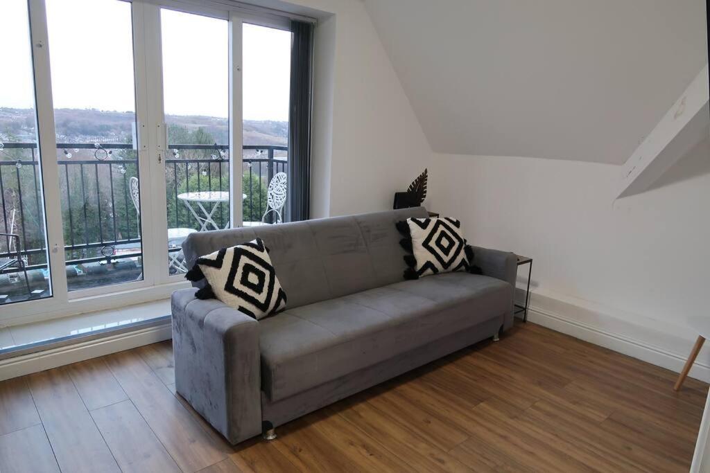 Two-Bedroom Apartment With Scenic Balcony View Shipley  Exterior foto